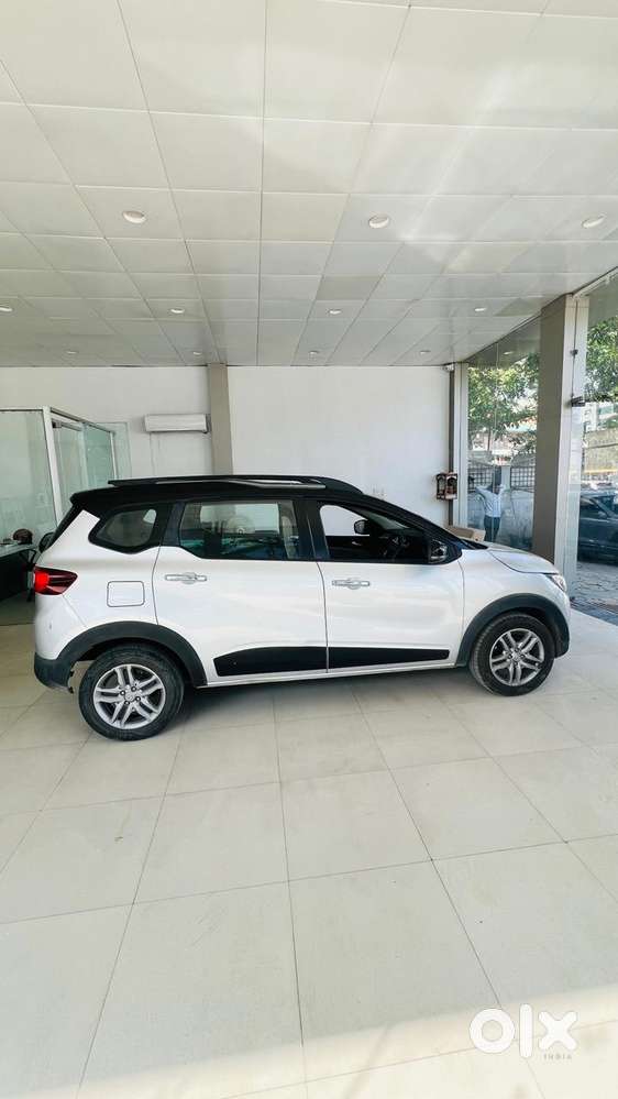 Renault Triber, 2024, Petrol