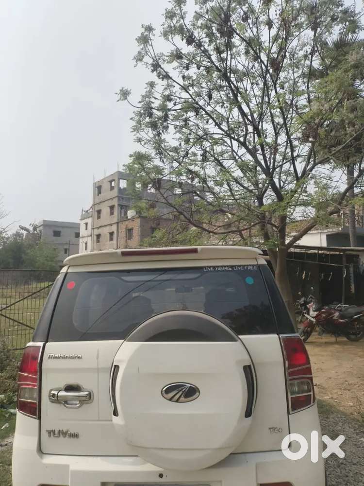 Mahindra Tuv 300 2017