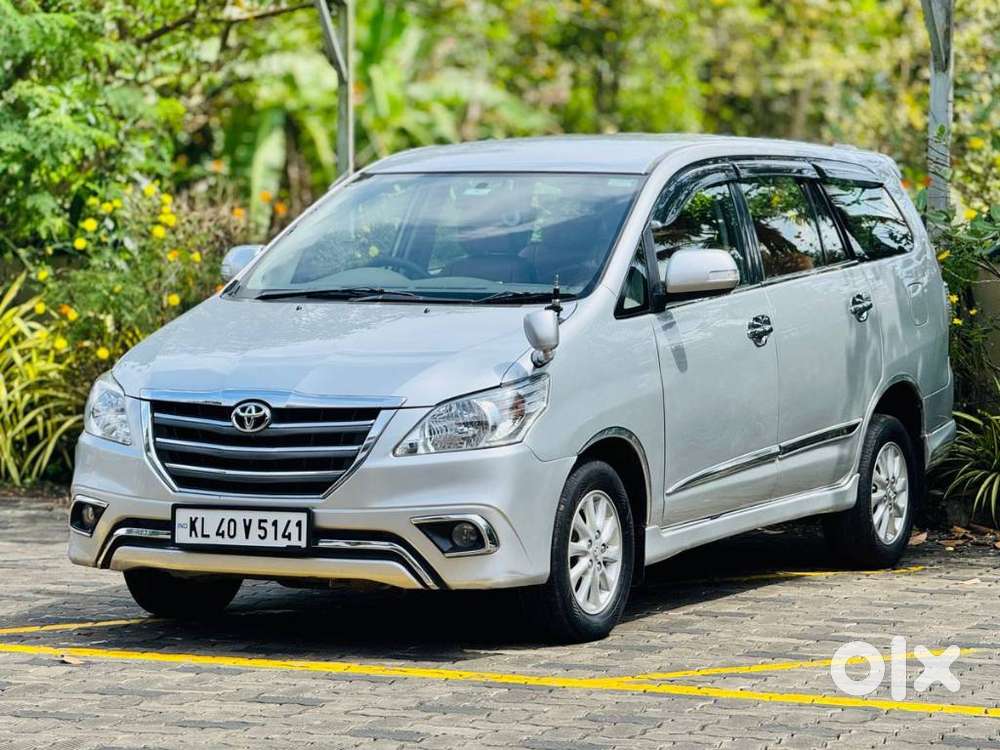 Toyota Innova 2.5 Vx 8 Str Bs-iii, 2013, Diesel