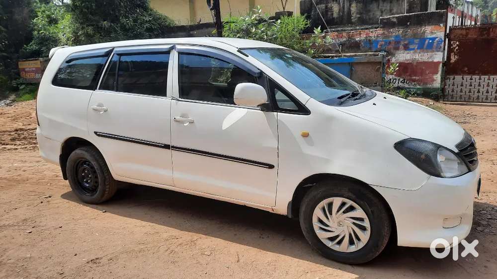 Toyota Innova 2010 Diesel 135000 Km Driven
