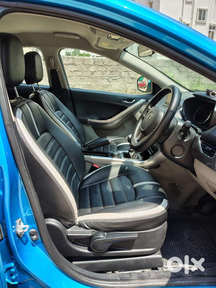 Tata Nexon 1.5 Revotorq Xz Plus Dual Tone, 2017, Petrol