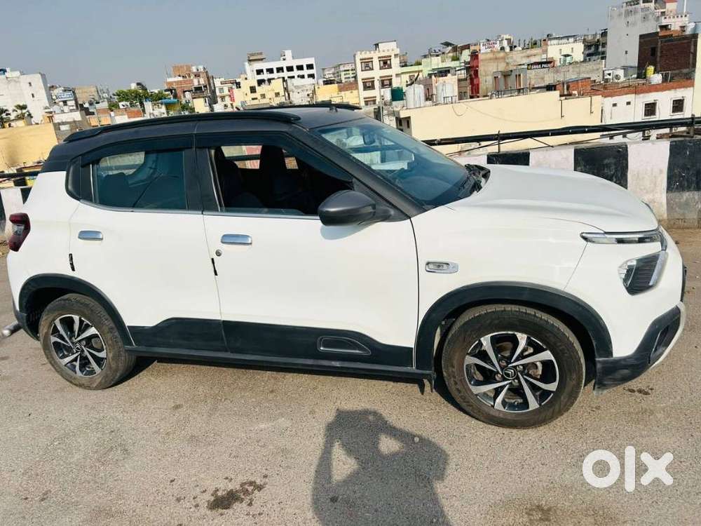 Citroen C3 Feel 1.2 Petrol Dual Tone, 2023, Cng & Hybrids