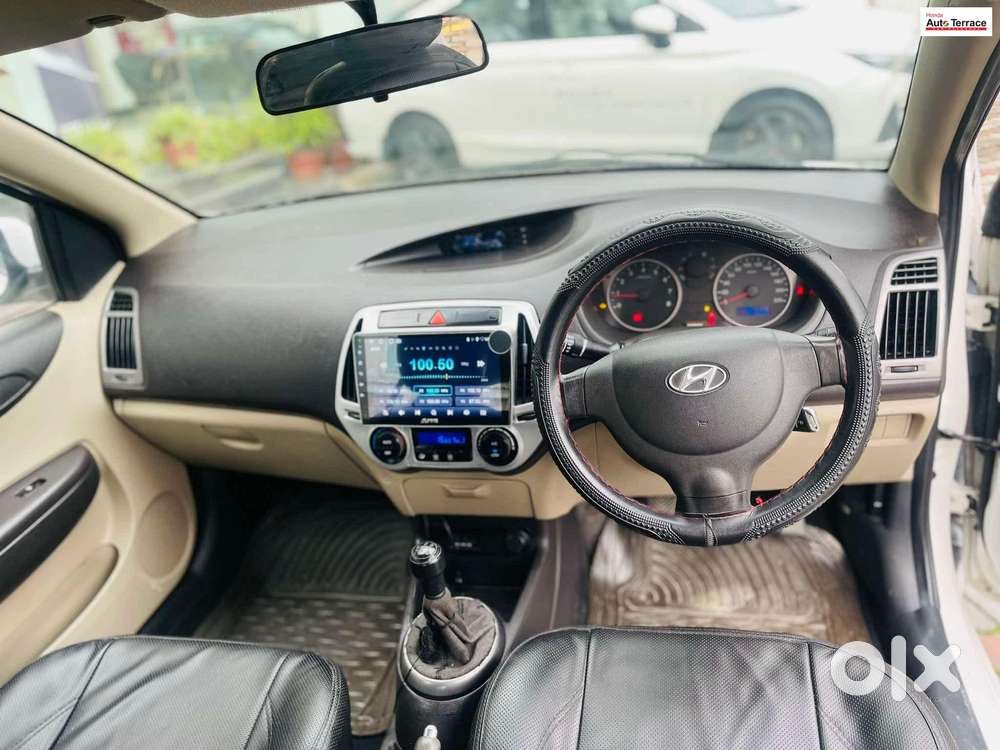 Hyundai I20 Sportz 1.2 Vtvt, 2013, Petrol