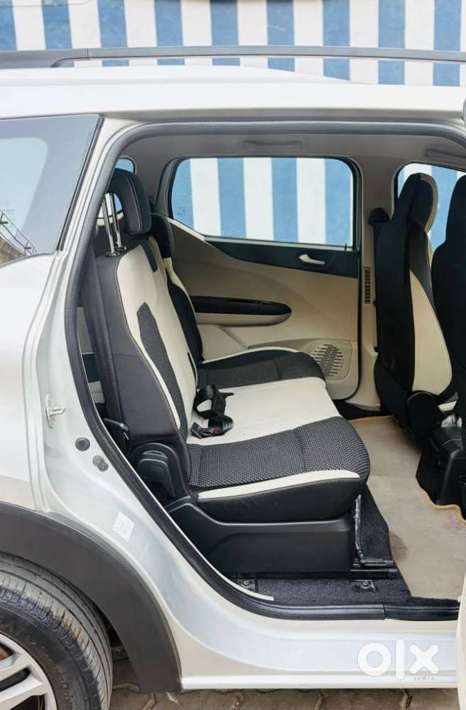 Renault Triber Rxz Easy-r Amt, 2021, Petrol