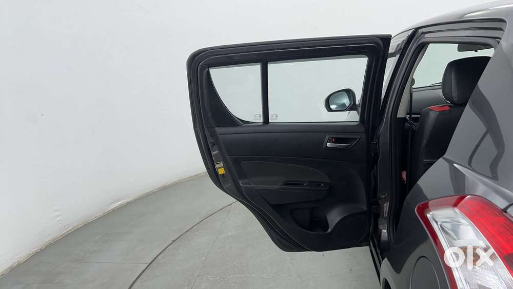 Maruti Suzuki Swift Vvt Vxi, 2015, Petrol
