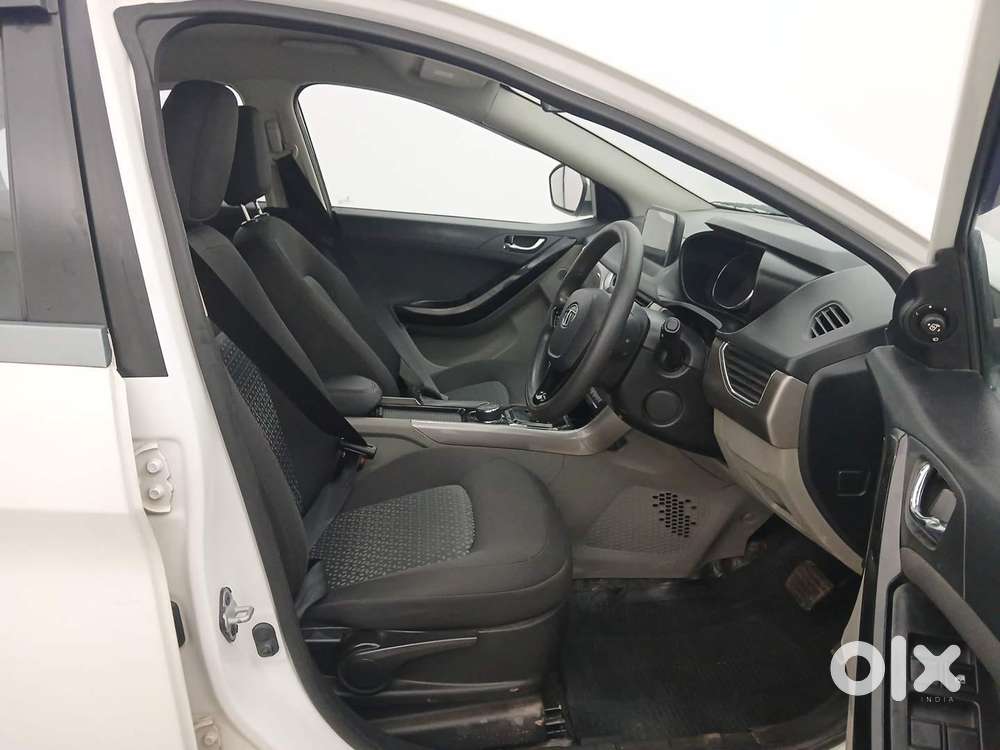 Tata Nexon 1.2 Revotron Xza Plus (o) Dual Tone, 2019, Diesel