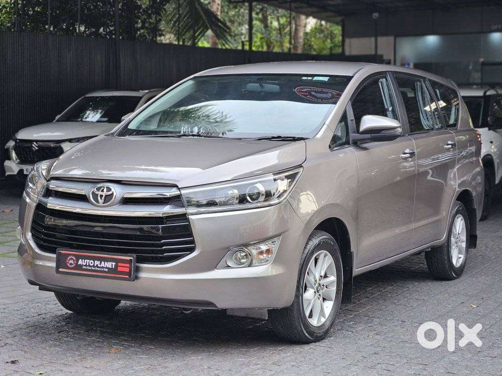 Toyota Innova Crysta 2.4 V 8 Str, 2017, Diesel