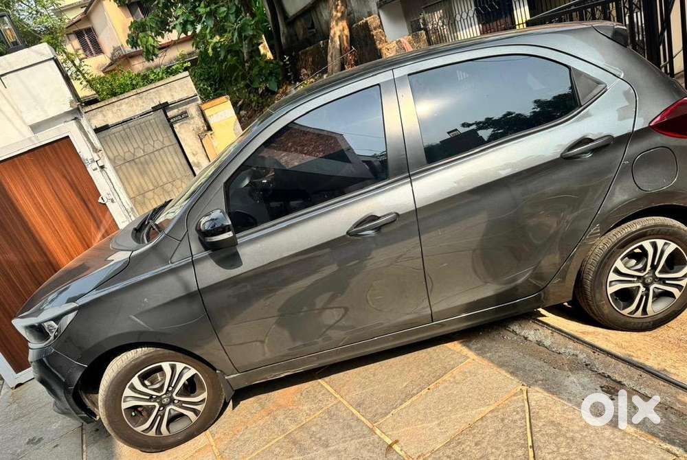 Tata Tiago 2024 Petrol Automatic 13300 Km Driven Single Owner (doctor)
