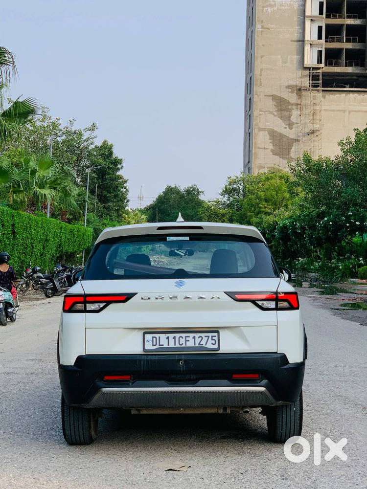 Maruti Suzuki Brezza 1.5 Lxi Smart Hybrid, 2025, Petrol