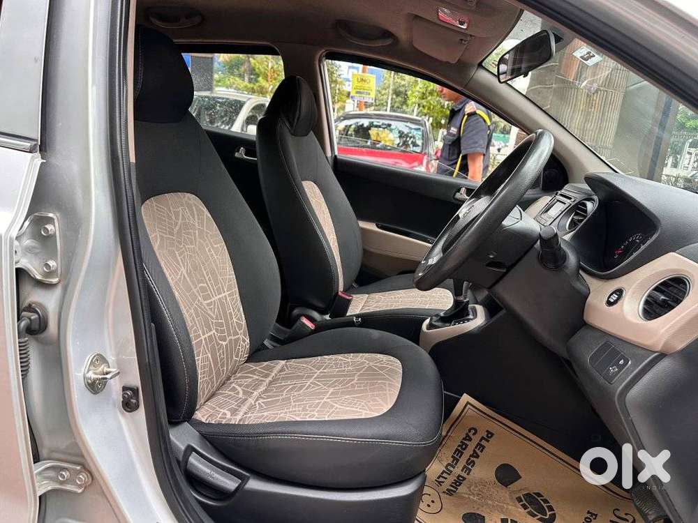 Hyundai Grand I10 At Sportz, 2013, Petrol