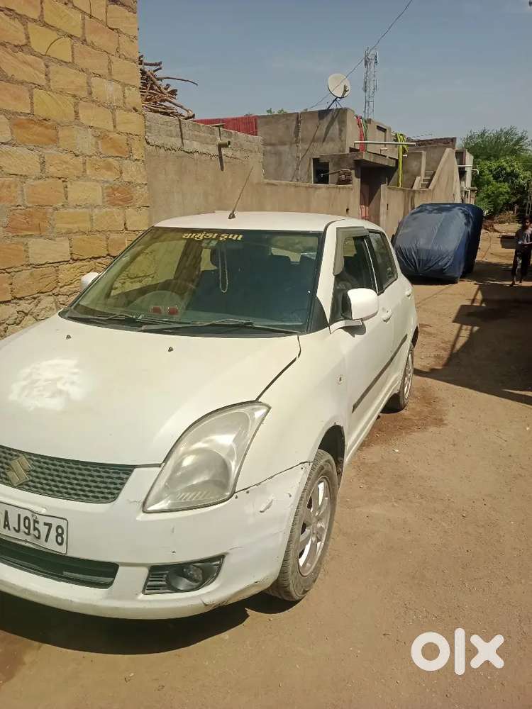 Maruti Suzuki Swift 2010 Cng & Hybrids 230000 Km Driven