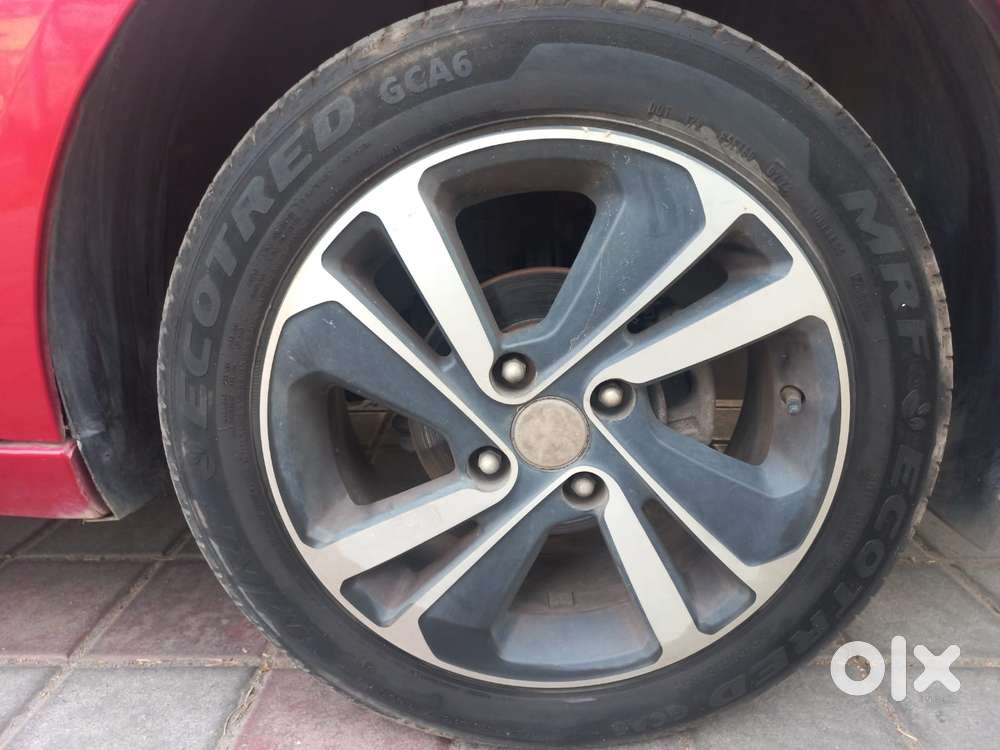 Tata Altroz Xz Plus (s), 2023, Petrol