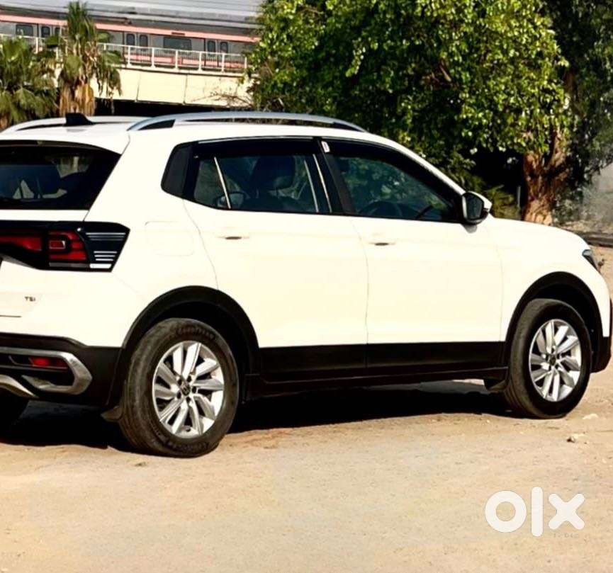 Volkswagen Taigun 1.0 Tsi Highline At, 2022, Petrol