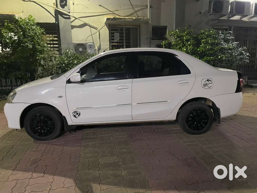 Toyota Etios J Ps, 2011 Car