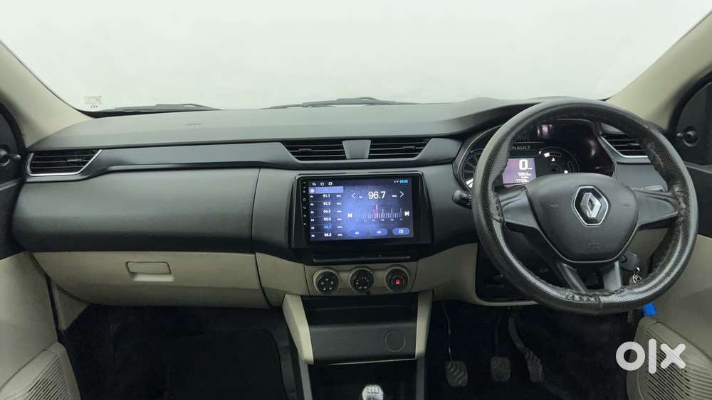 Renault Triber Rxl, 2022, Petrol