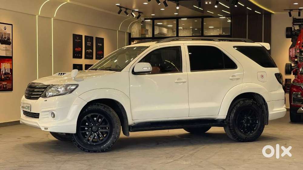 Toyota Fortuner 3.0 4x2 Automatic, 2012, Diesel