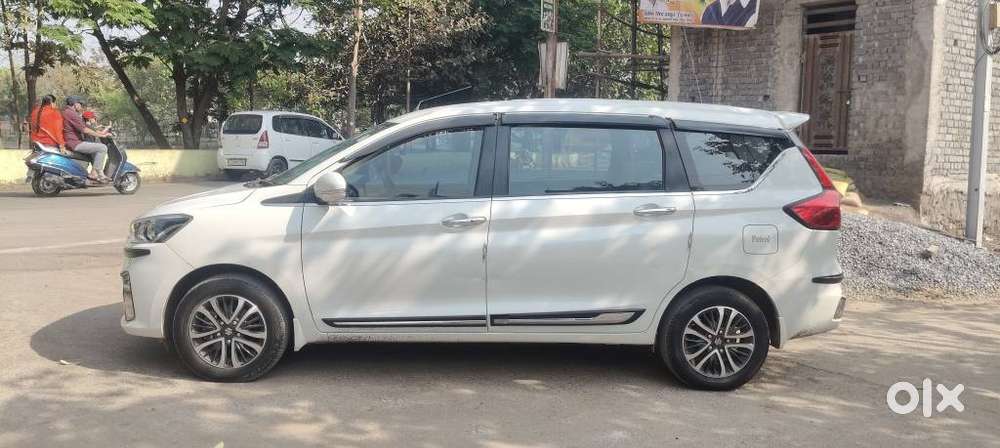 Maruti Suzuki Ertiga Zxi Plus Shvs, 2022, Petrol