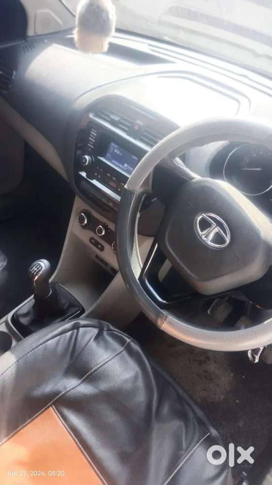 Family Car Hai
Ek Dam New Connection Hai
Gadi Me Koi Bhi Kami Nhi Hai