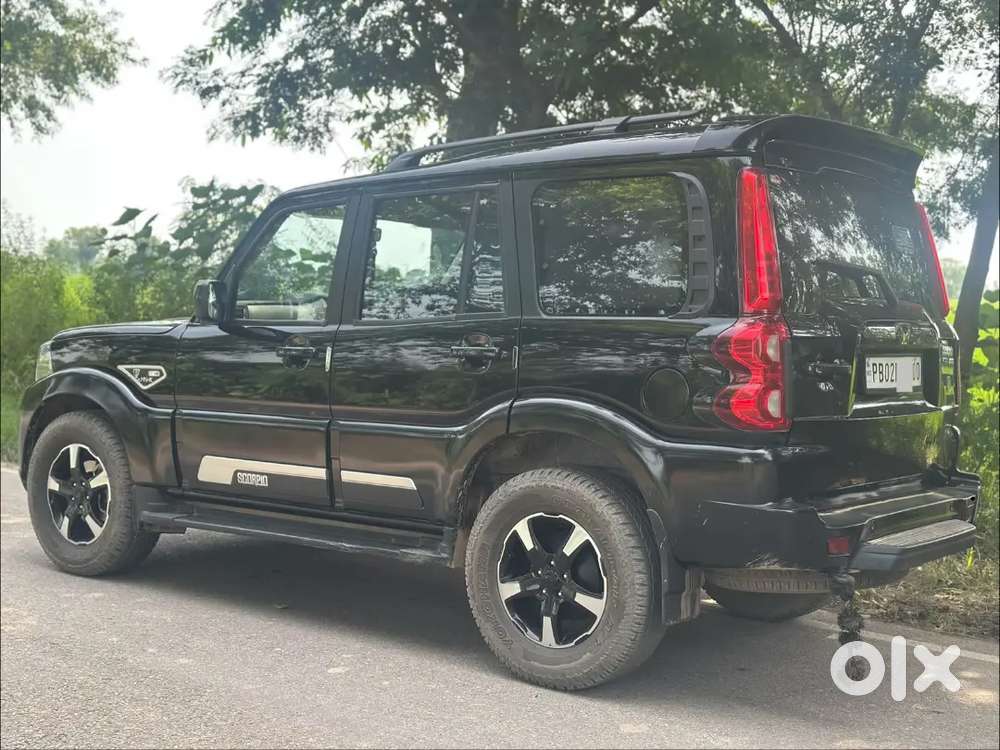 Mahindra Scorpio Classic 2026 Diesel Manual