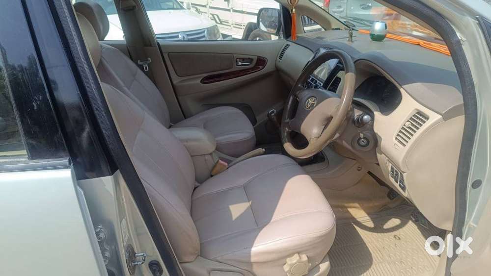 Toyota Innova 2.5 V 7 Str, 2005, Diesel