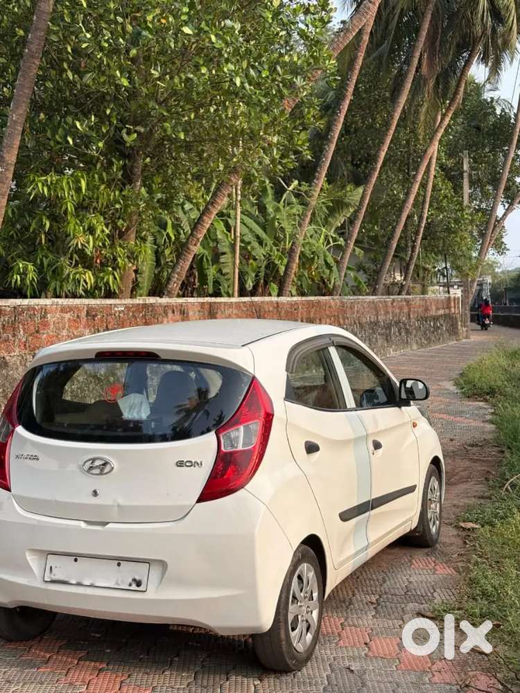 Hyundai Eon Magna+ 2015 Petrol Manual