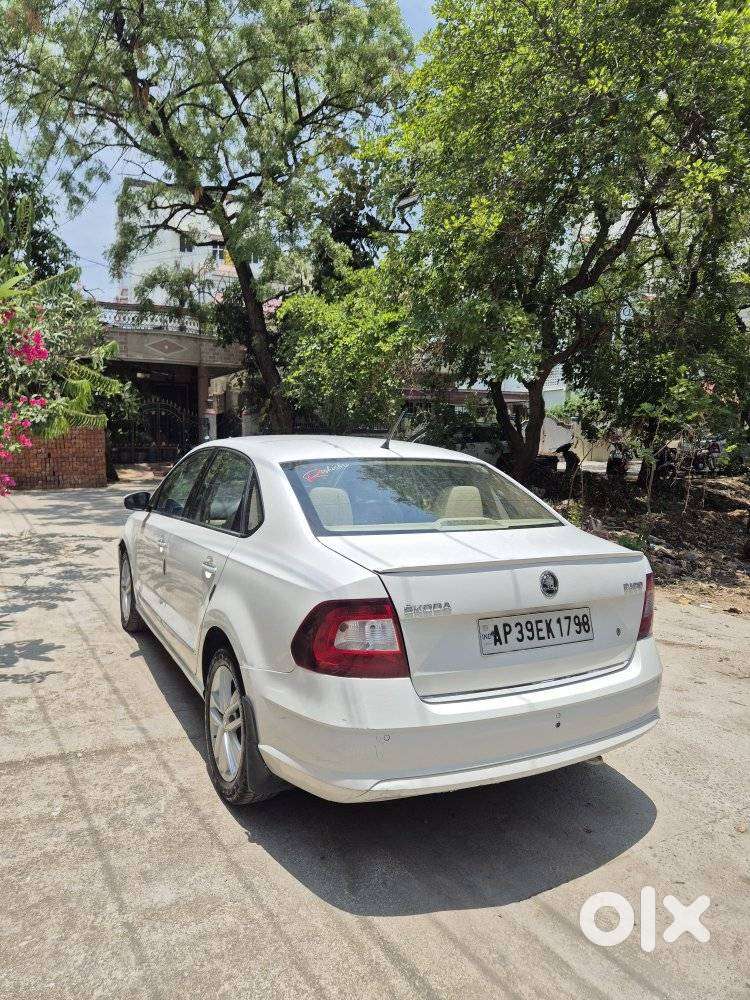 Skoda Rapid 2013-2016 1.5 Tdi At Elegance, 2017, Petrol