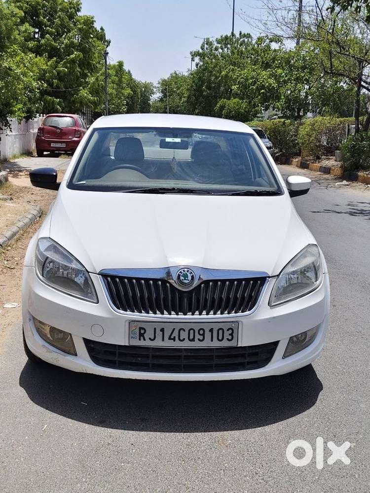 Skoda Rapid Elegance 1.6 Tdi Cr Manual, 2012, Diesel