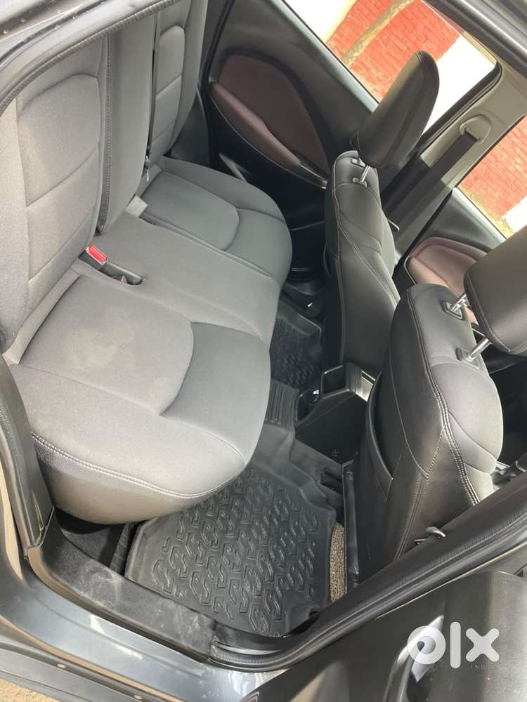 Maruti Suzuki Fronx Delta Plus 1.2 Mt, 2023, Petrol