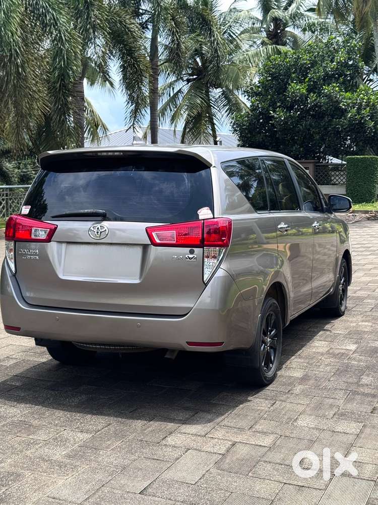 Toyota Innova Crysta 2019