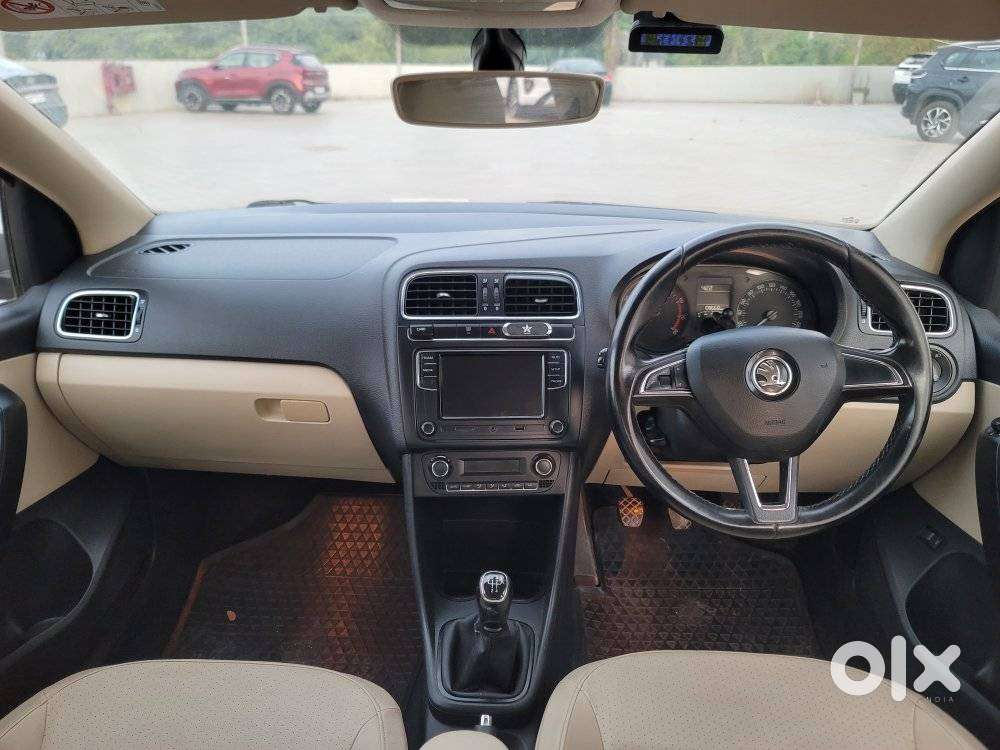 Skoda Rapid 1.6 Mpi Ambition With Alloy Wheel, 2017, Cng & Hybrids