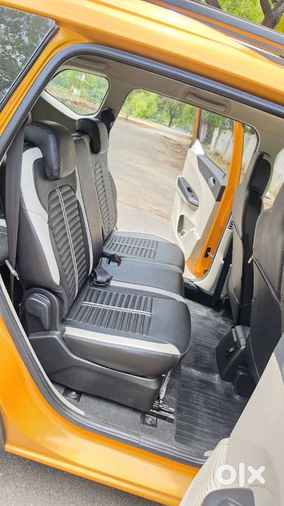 Renault Triber Rxz Easy-r Amt, 2023, Petrol