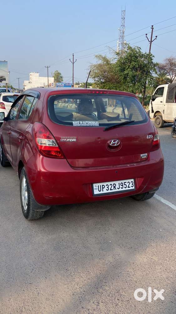 Hyundai I20 2009-2011 Asta, 2011, Petrol