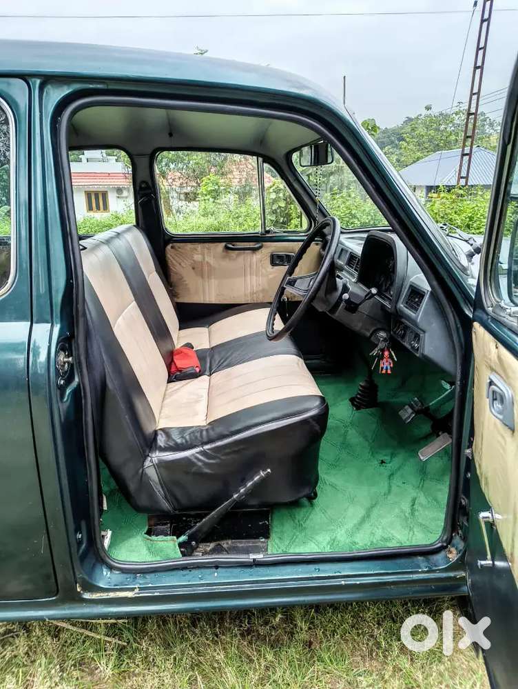 Ambassador Classic 1500 2001