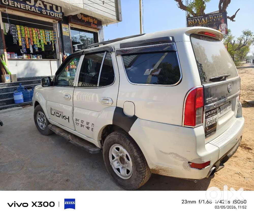 Tata Safari Storme 2014