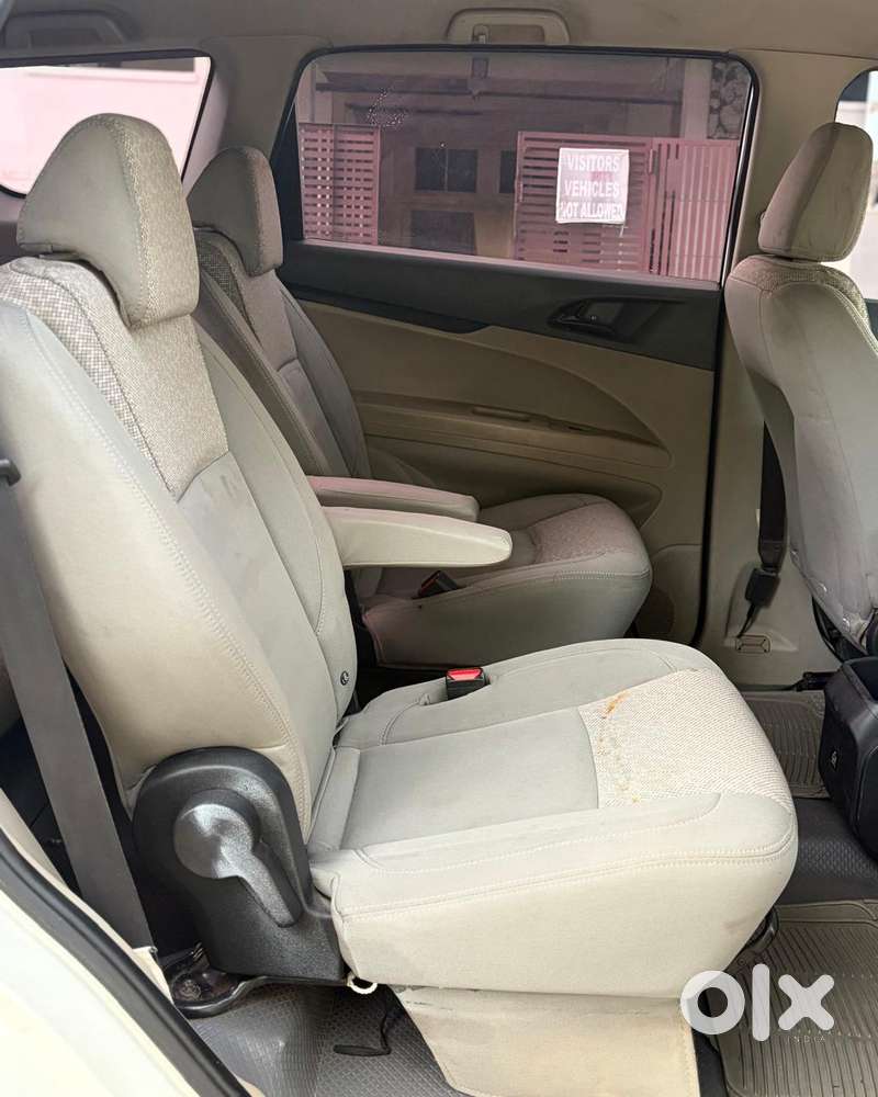 Mahindra Marazzo M2, 2019, Diesel