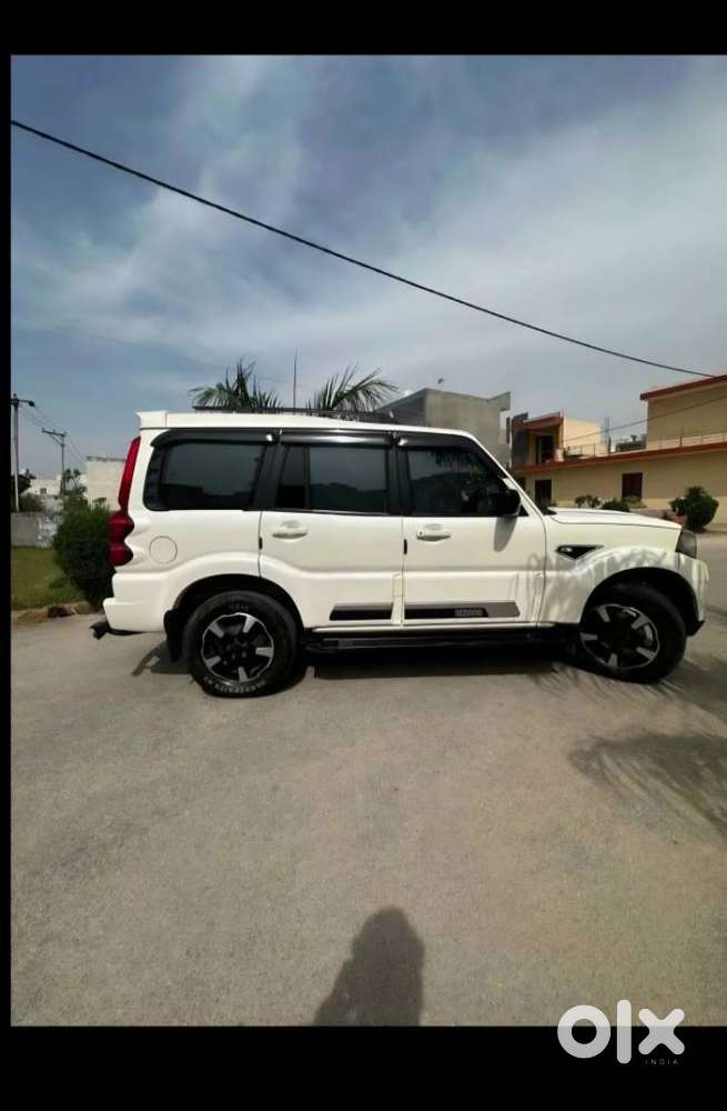 Mahindra Scorpio Classic 2.2 S 11 Mt 7 Str, 2022, Diesel
