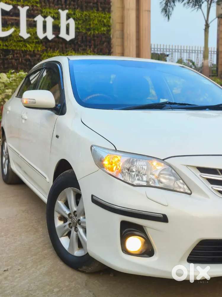 Toyota Corolla Altis 2013