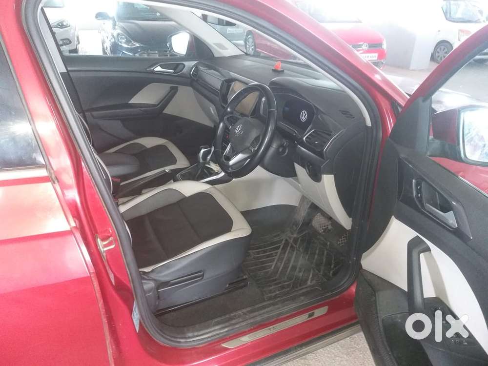 Volkswagen Taigun 1.0 Tsi Topline At, 2023, Petrol