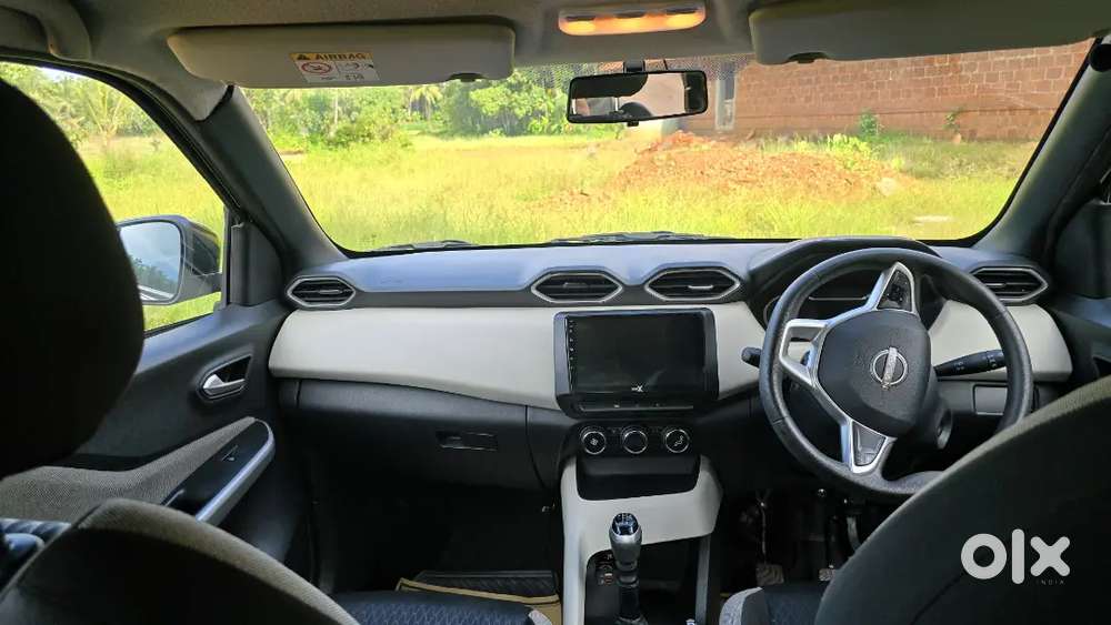 Black Nissan Magnite 1.0 Xv 2022 Petrol, 29000km, Manual, Single Owner