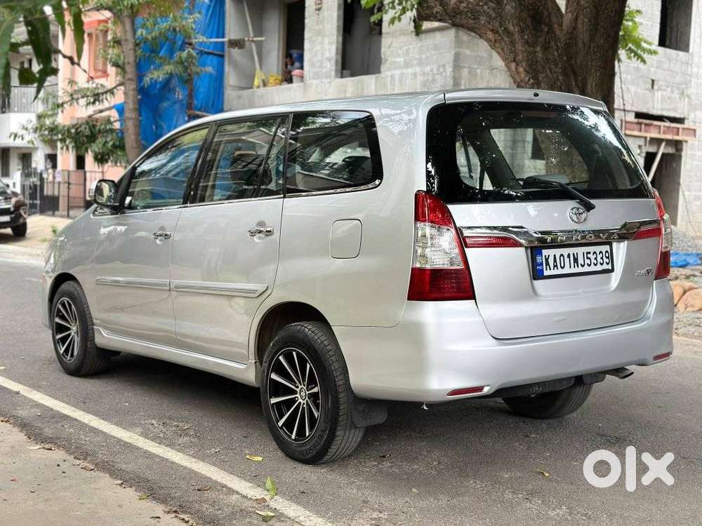 Toyota Innova 2.5 VX 8 Seater BS IV, 2013, Diesel