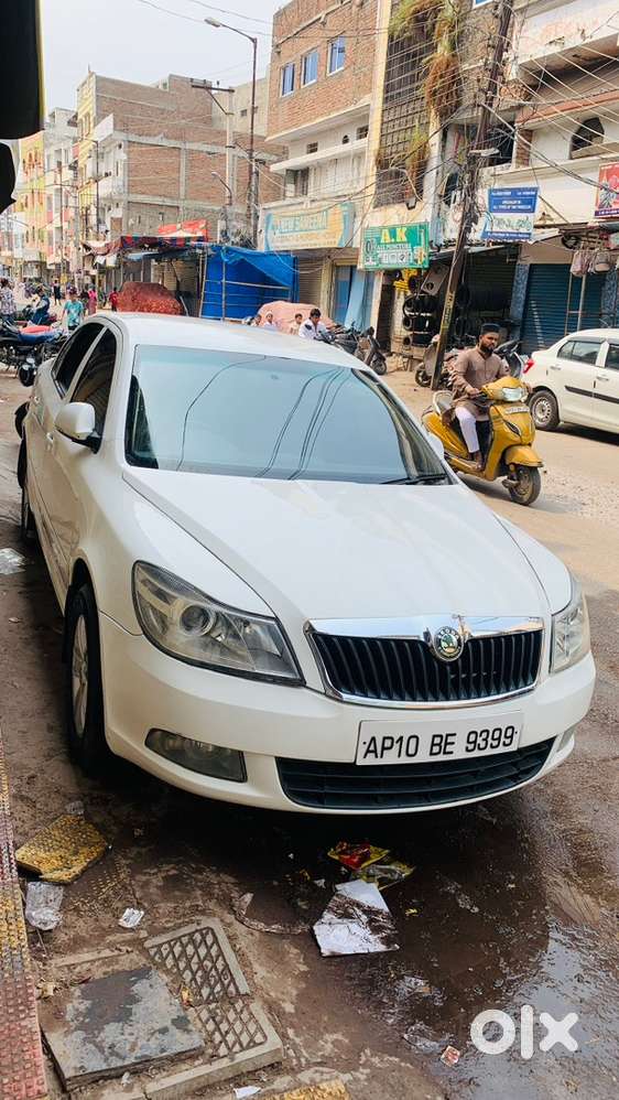 Skoda Laura