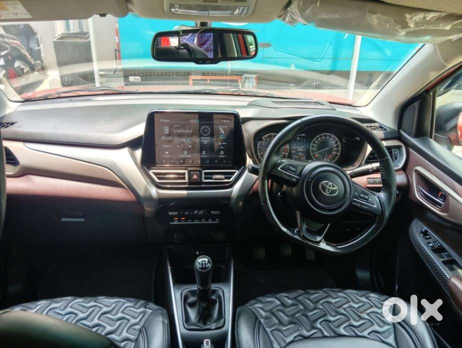 Toyota Urban Cruiser Taisor V 1.0 Petrol Mt, 2024