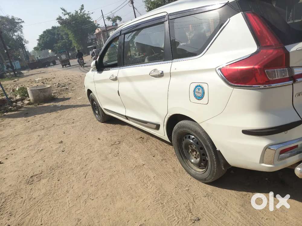 Maruti Suzuki Ertiga 2024 Petrol 70000 Km Driven