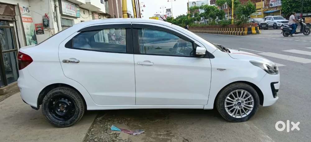 Ford Figo Aspire Titanium Blu, 2020, Petrol
