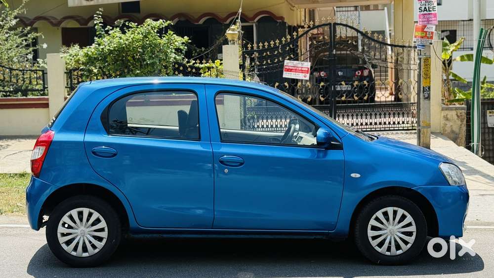 Toyota Etios Liva 2013-2014 Gd, 2014, Petrol