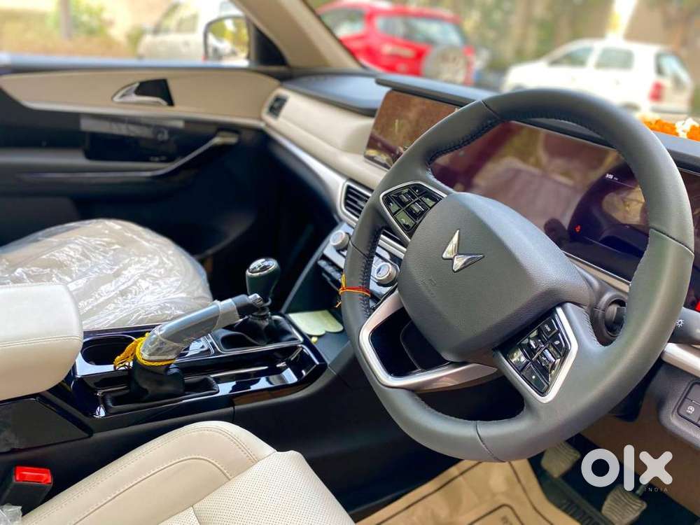 Xuv700 Ax7 Top Model 4 Year Old In (67k Km) 13.5l