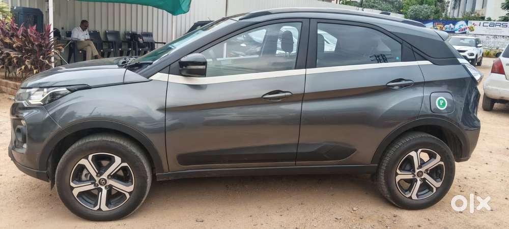 Tata Nexon 1.2 Revotron Xza Plus (l) Dual Tone, 2021, Petrol