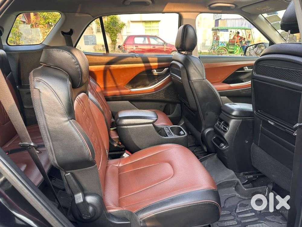 Hyundai Alcazar Signature, 2021, Petrol