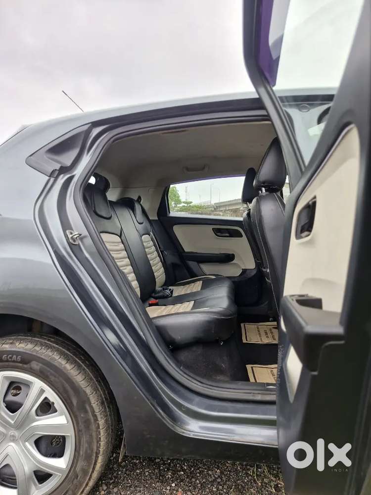 Tata Altroz 1.2 Xm Plus 2025