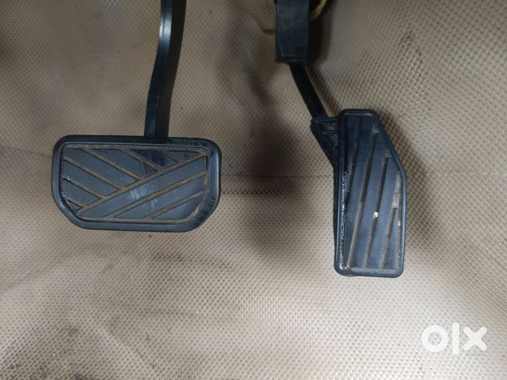 Maruti Suzuki Swift Dzire Amt Vxi, 2022, Petrol